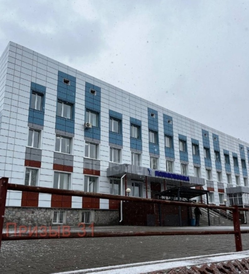 Медалями наградили медработников скорой помощи.