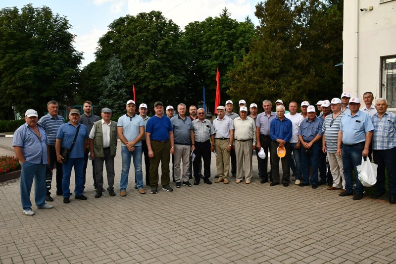 Традиционный объезд полей перед уборочными работами прошёл в Борисовском районе.