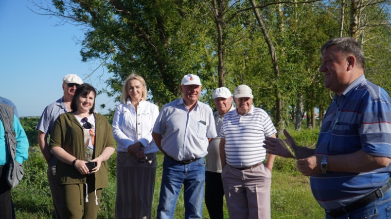Объезд полей Борисовского района.