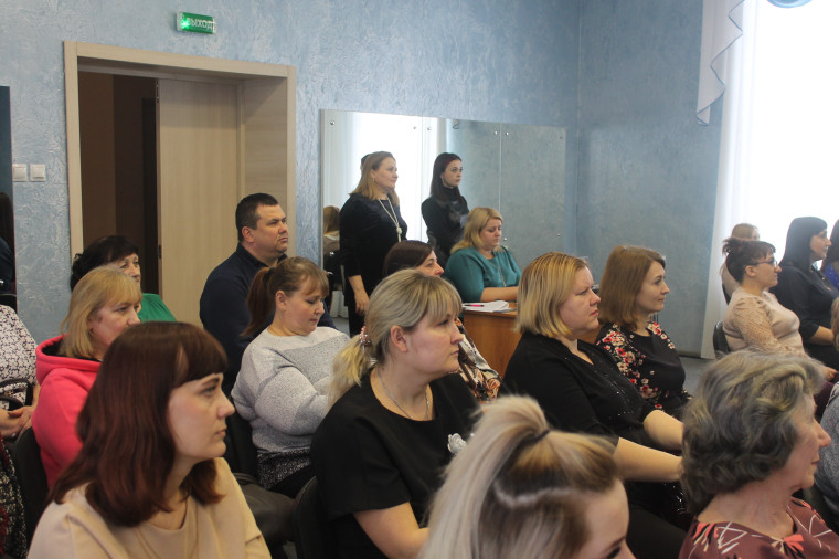 Об участии членов Борисовской ТИК в расширенных заседаниях Земских собраний муниципальных образований Борисовского района.