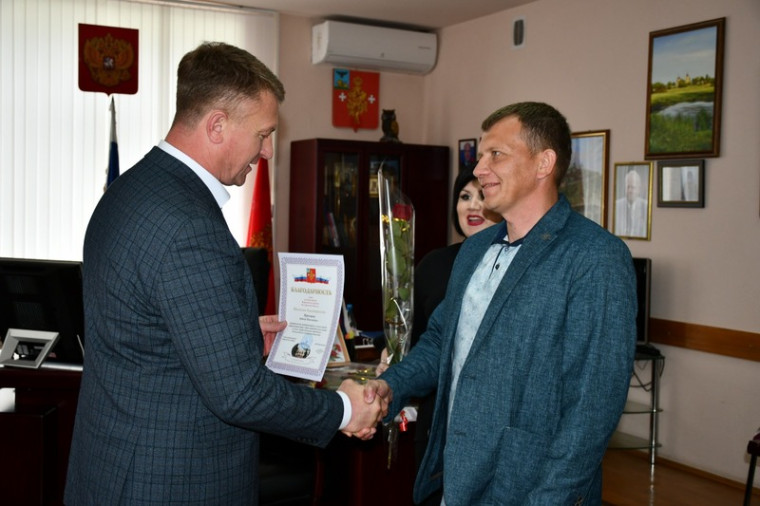 Владимир Переверзев вручил награды борисовским предпринимателям.