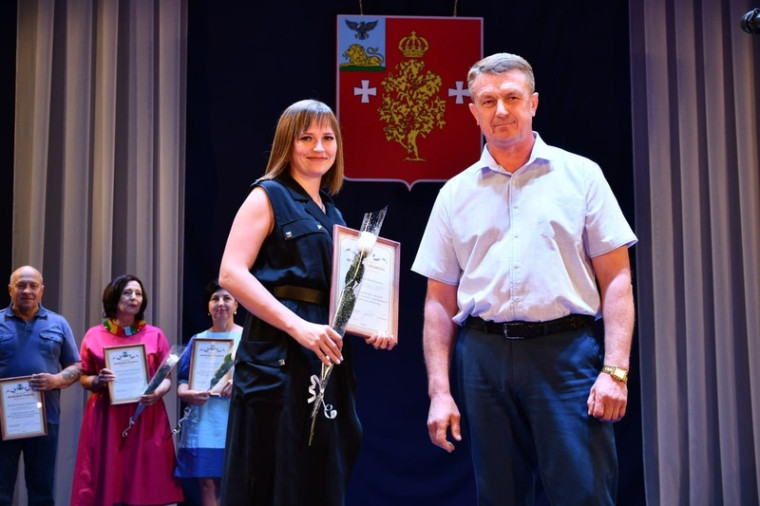 Лучшие медики Борисовского района получили награды.