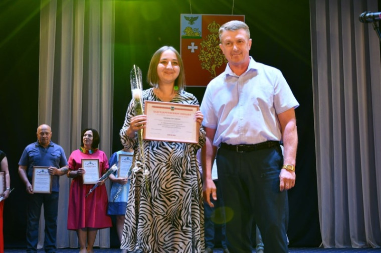 Лучшие медики Борисовского района получили награды.