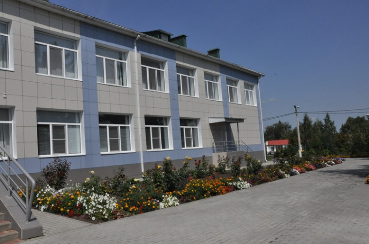 Министр строительства Белгородской области Оксана Козлитина посетила Борисовский район.