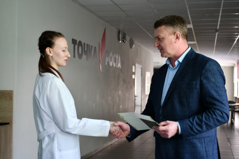 Учащиеся Борисовской школы №2 получили Свидетельства медицинского предпрофильного образования.
